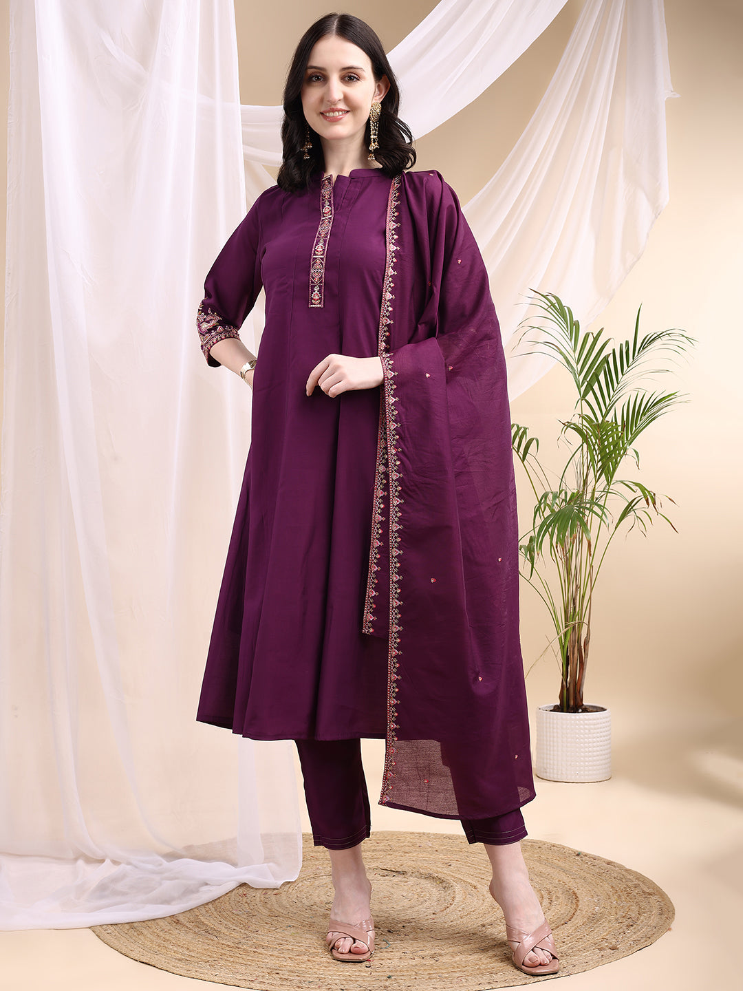 Ethnic Motifs Embroidered V-Neck Pure Cotton Kurta With Trousers & Dupatta