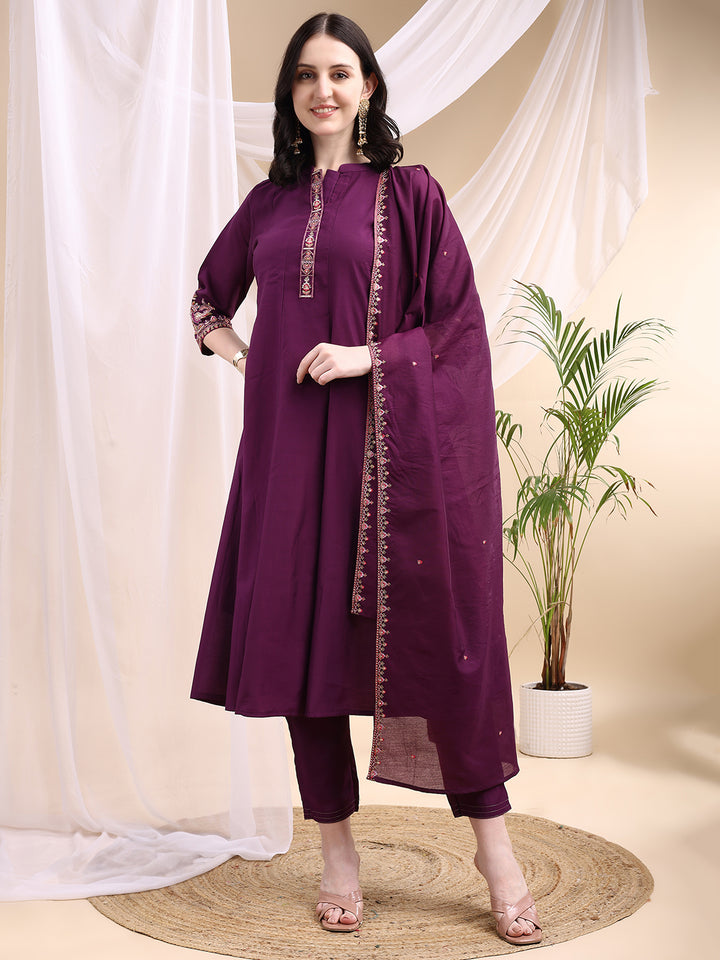 Ethnic Motifs Embroidered V-Neck Pure Cotton Kurta With Trousers & Dupatta