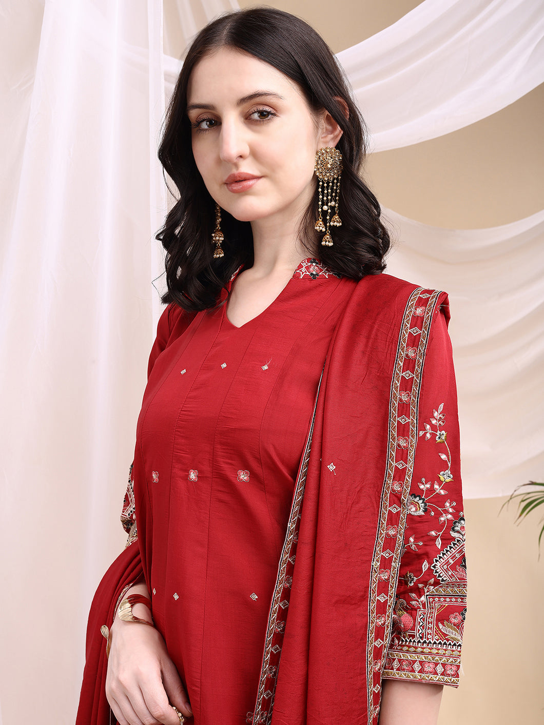 Ethnic Motifs Embroidered V-Neck Pure Cotton Kurta With Trousers & Dupatta