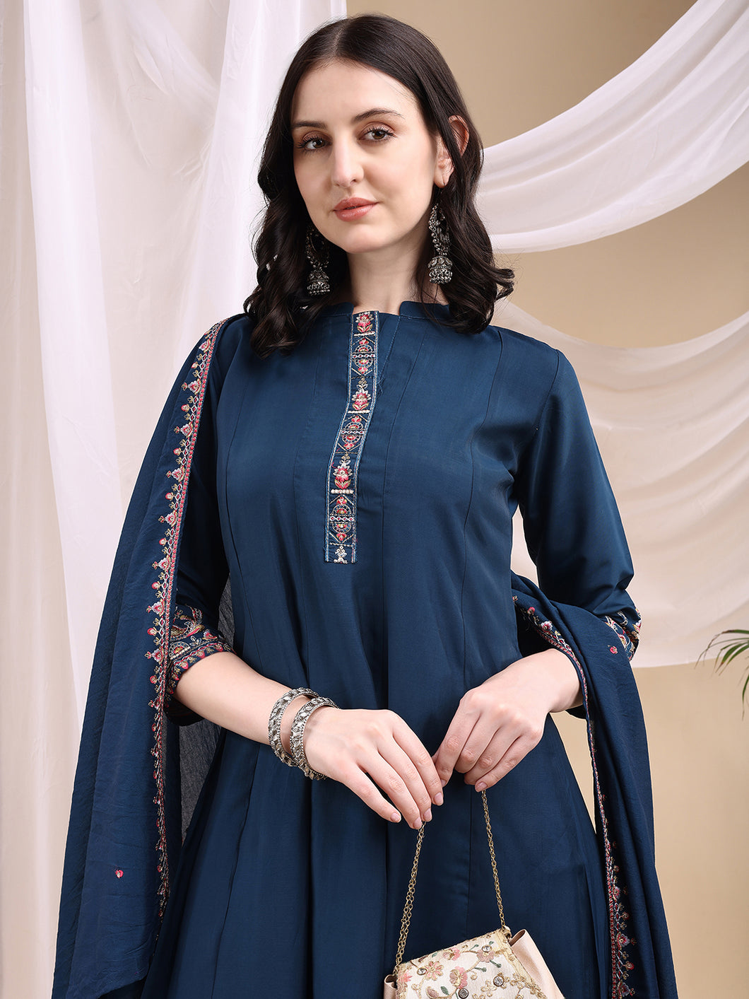 Ethnic Motifs Embroidered V-Neck Pure Cotton Kurta With Trousers & Dupatta