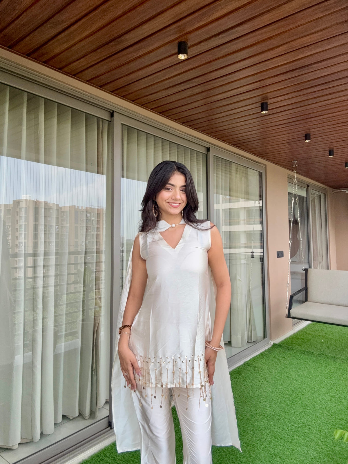 Pearl White Silk Blend Handwork 3Pc Set